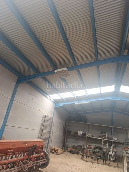 Foto fbb93669-6af3-44e7-856a-41dafac68b45. Finca rústica oferta de nave y huerta en Mora