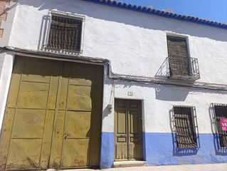 Casa  Calle santa lucía. Oferta de casa con 380m2