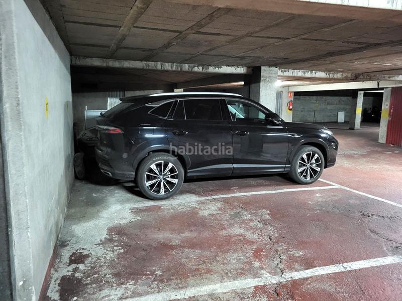 Foto f57fed1c-eb94-4ecb-80de-ee14c7335bbe. Parking coche en rúa quintela 25 garaje en traviesas. oportunidad inversión. en Vigo