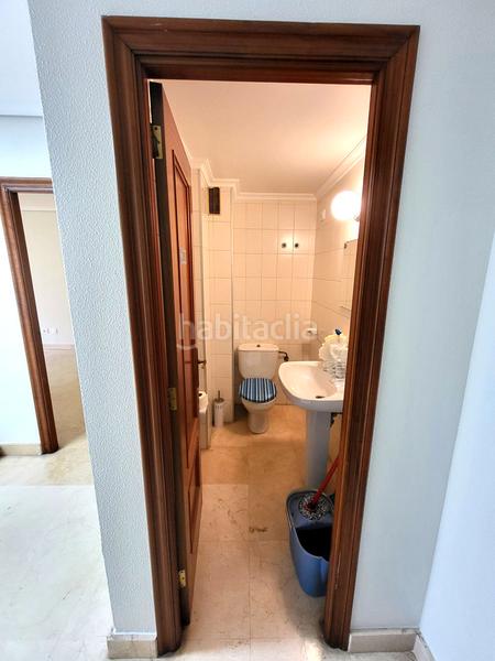 Foto 8ae03831-a248-455e-b044-f5d6f600cc01. Location bureau dans avenida da florida 9 dans As Travesas - Balaidos Vigo