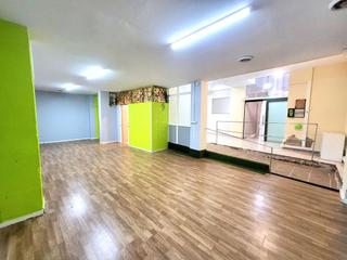 Rent Business premise  Rúa quintela. Local a pie de calle próximo plaza de américa.