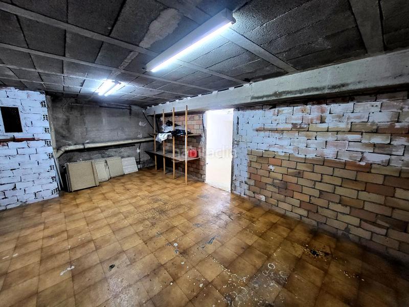 Foto d8769ae4-2dc4-4254-beef-4c720dcd2da4. Alquiler local comercial local de 350m2 a pie de calle. en Vigo