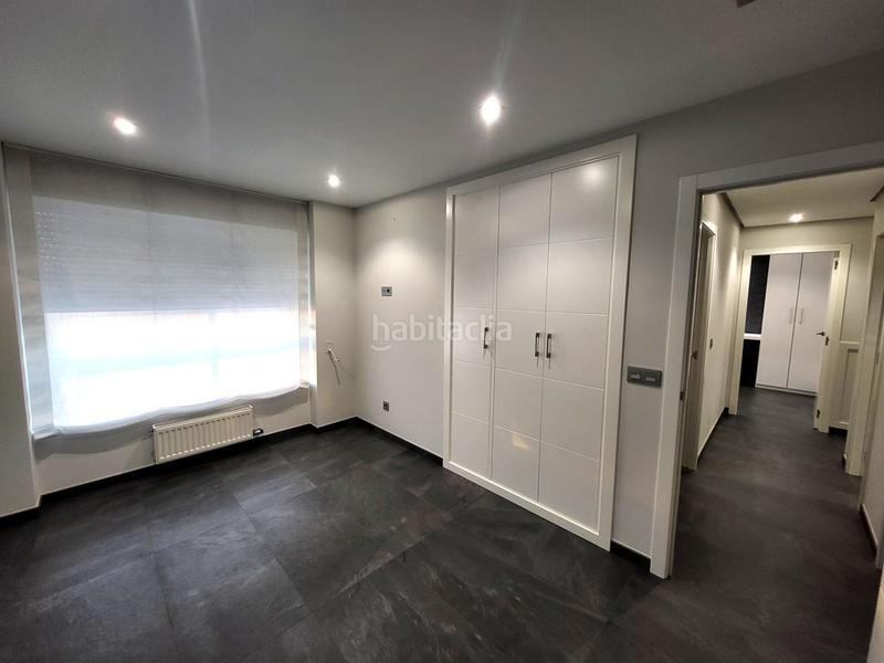 Foto 2e1668cd-2e7e-4053-a9b7-ebdf4624e84b. Miete etagenwohnung mit heizung parking pool in As Travesas - Balaidos Vigo