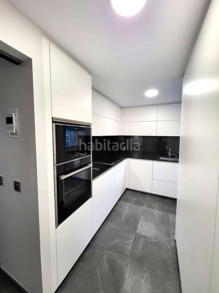 Foto 64955e59-f3d4-4b59-a362-8cb2f9c85055. Rent flat with heating parking pool in As Travesas - Balaidos Vigo