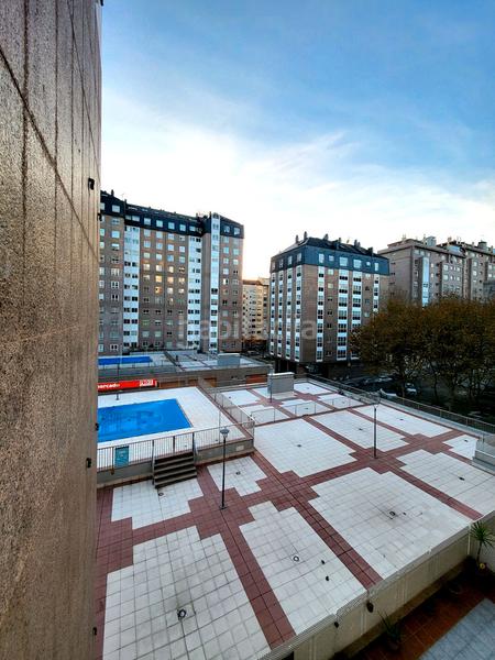 Foto 66e4d017-a34f-456d-8725-d56d13c4546b. Rent flat with heating parking pool in As Travesas - Balaidos Vigo