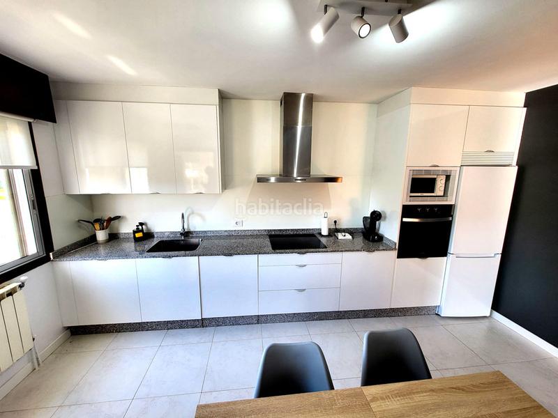 Foto 2f26f33e-9d78-42c1-880b-a6cfa72b5656. Maison avec chauffage parking dans Navia Vigo