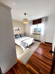 House in Navia. Casa independiente con finca cerca playa samil