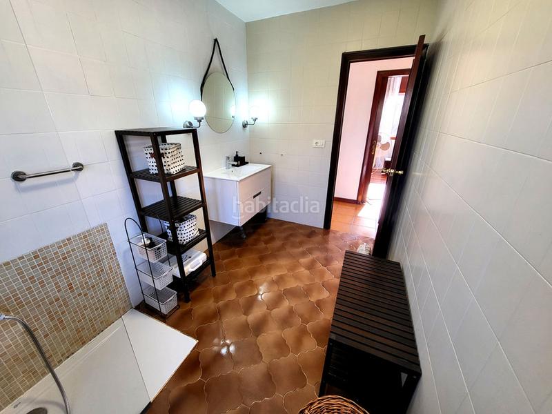 Foto bcc6cc20-aedc-44f3-8dc8-4e82c4364e55. Maison avec chauffage parking dans Navia Vigo