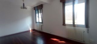 Miete Etagenwohnung  Travesía numancia 4. Piso sin muebles, calefacción, garaje 2 coches y trastero.