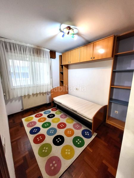 Foto 73a20848-3f4d-4f92-b66b-c818c0dd5c6d. Rent flat with heating parking in As Travesas - Balaidos Vigo