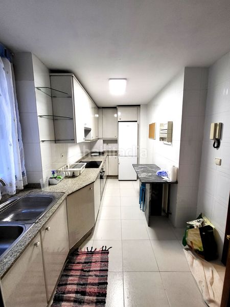 Foto dc3a1e9e-1bf2-4fc3-80c2-a4943cd51694. Rent flat with heating parking in As Travesas - Balaidos Vigo