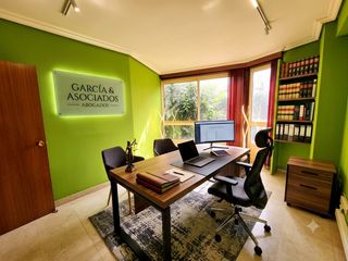 Büro in Avenida da Florida 9