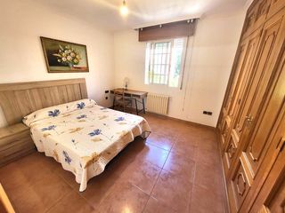 Pis  Rúa pastora. Piso exterior, balcón, calefacción y amueblado,