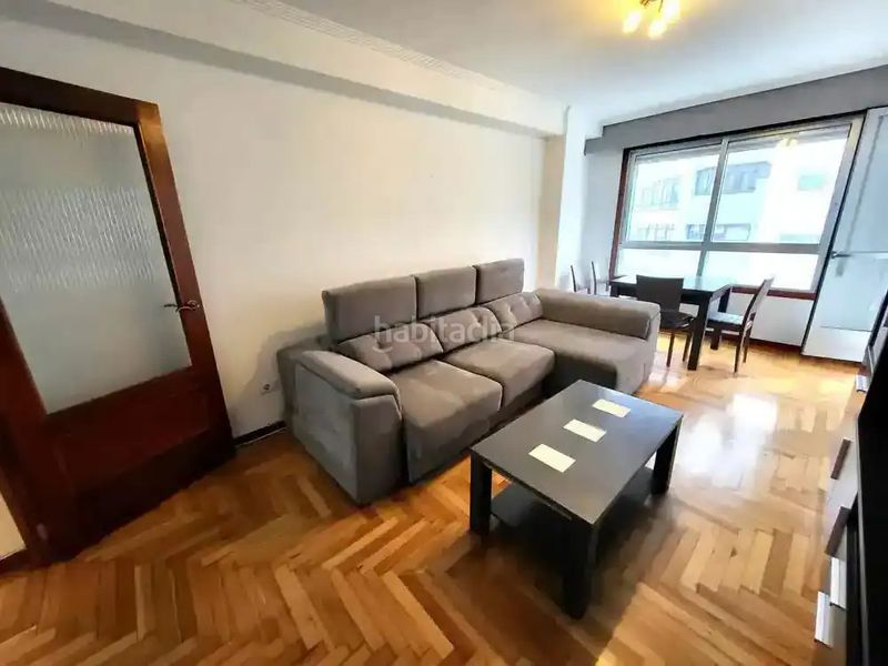 Foto 3f462245-1ca5-49f1-9a7a-1e6813507f1b. Rent flat with heating parking in As Travesas - Balaidos Vigo