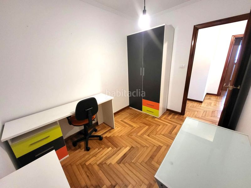 Foto 993f5a6e-a220-4840-9870-239db0c6486c. Rent flat with heating parking in As Travesas - Balaidos Vigo