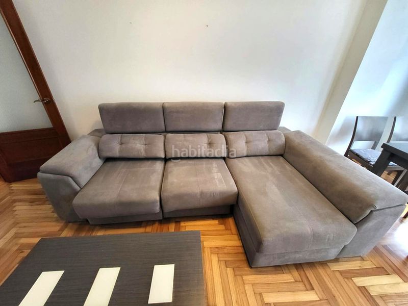 Foto 9cac7641-c011-4bab-a93e-1bc5c6e9e0c7. Rent flat with heating parking in As Travesas - Balaidos Vigo