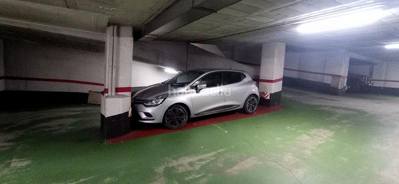 Foto 577ffdd7-7ed2-4c2d-abe8-d6179d68f1e8. Rent car parking in rúa angel llanos 1 in As Travesas - Balaidos Vigo