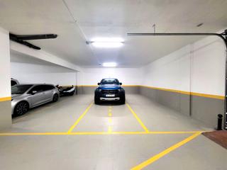 Location Parking voiture à Rúa travesía de vigo 179. Plaza doble a nivel de calle. teis.