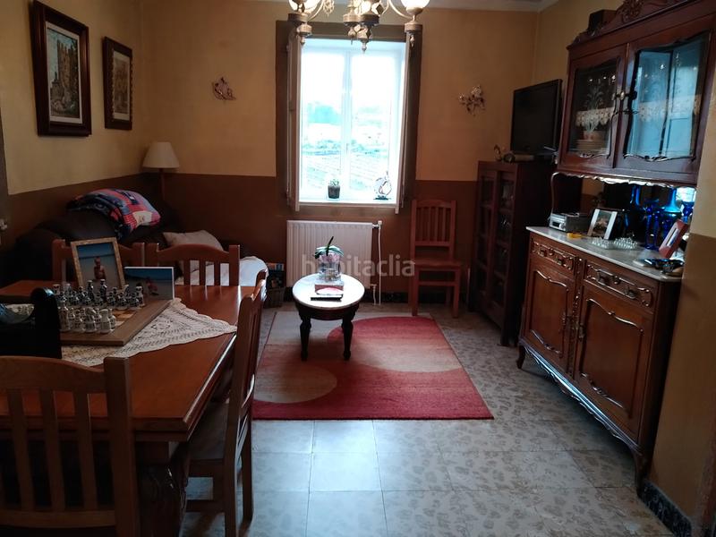 Foto 6b3bd0bf-cbee-4770-a73e-7ea15e1d8461. Casa a Caldas de Reis