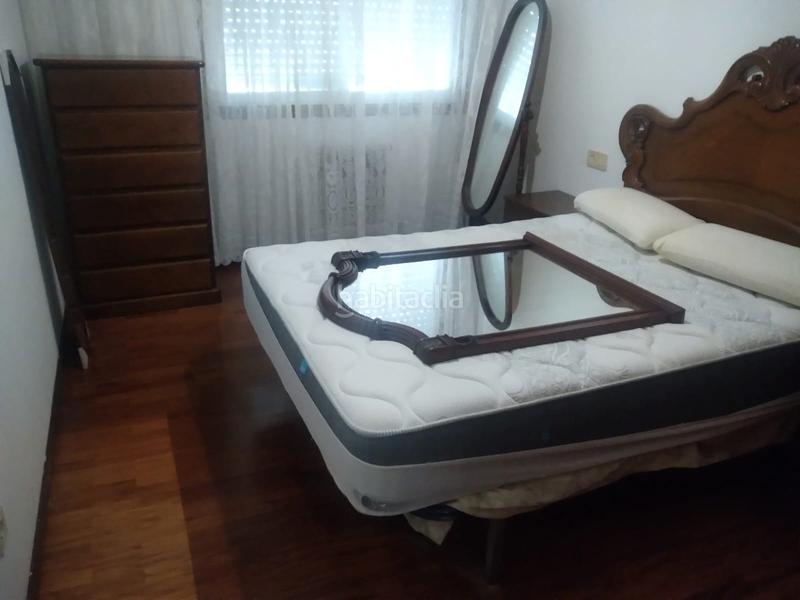 Foto bfe638bc-c31e-4918-a32b-ca76117ab3cc. Rent flat with heating parking in A Parda Pontevedra