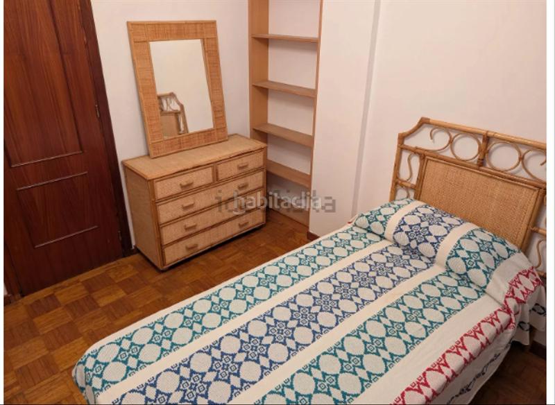 Foto b39e0e27-d99a-4a71-a93e-6fcd23cfc5b3. Piso  de 145 metros en loureiro crespo para entrar a vivir en Pontevedra