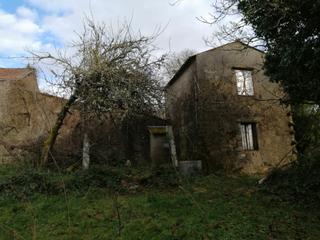 Haus in Forcarei. Casa  con  finca  a  8 km de cerdedo