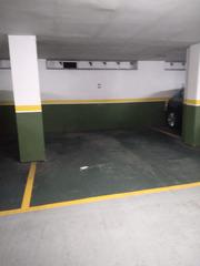 Lloguer Aparcament cotxe a La Seca - Los Salgueriños. Amplia   plaza  de  garaje  en  la  pasarela