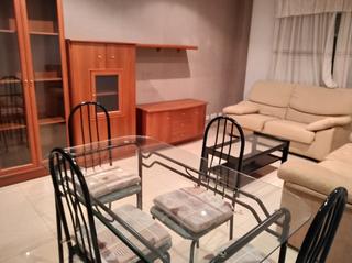 Miete Etagenwohnung in Zona de Plaza de Barcelos. Piso  en  joaquim  costa