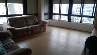 Lloguer Pis a Zona de Plaza de Barcelos. Piso   reformado  muy  próximo  al  hospital  provincial