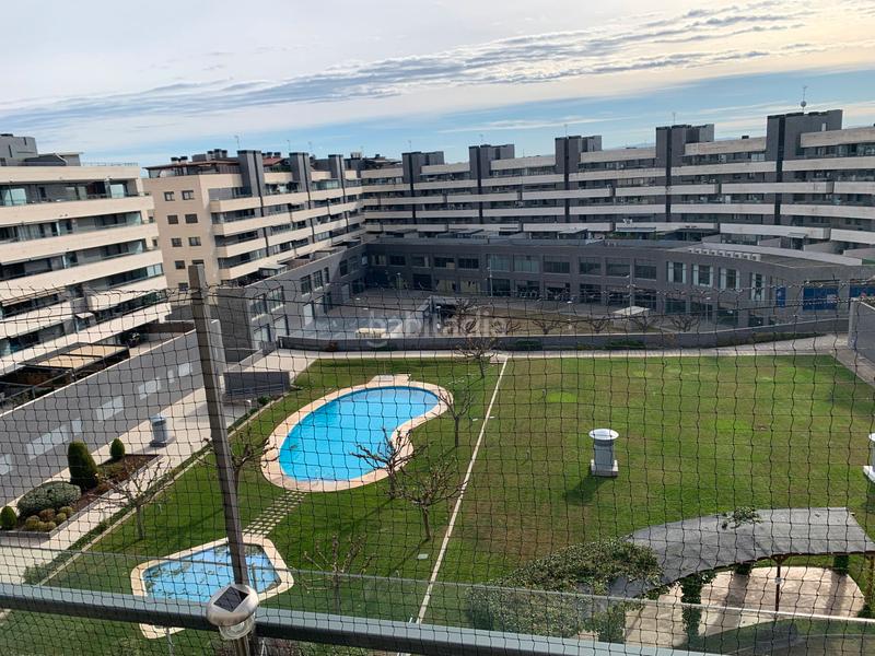 Foto b8412b89-b4a1-4a0a-a5cd-1fcac36ca602. Affitto appartamento con riscaldamento parcheggio piscina in Lleida