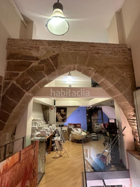 Foto 06379b83-908f-4155-a6dd-954f575ed2e5. Local comercial a Centre Històric Lleida