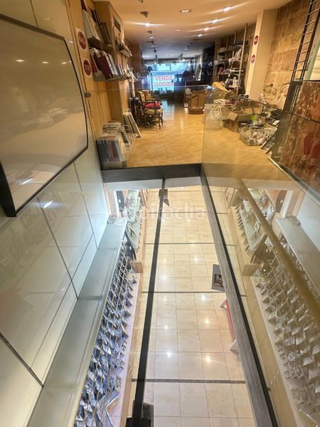 Foto 450be949-d2d0-4aac-bf0a-a62683d2f76e. Local comercial a Centre Històric Lleida