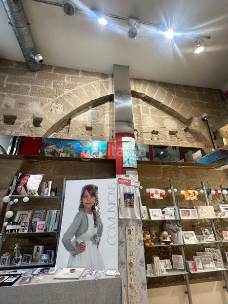 Foto 504f2de8-1f70-4c85-926b-9e1392c14537. Local comercial a Centre Històric Lleida