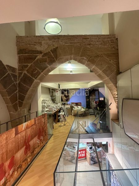 Foto 76c7c126-b250-4811-9e7e-3ffe20db4fa7. Local comercial a Centre Històric Lleida