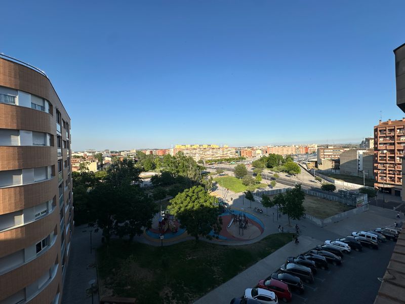 Foto b93f1bba-d509-458b-8af7-2a88327f293f. Pis amb calefacció aparcament a Príncep de Viana-Clot-Xalets Humbert Torres Lleida