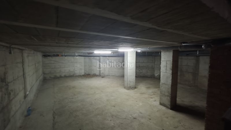 Foto d3ac2bda-5c17-4585-b8db-aca8ebbaff4e. Business premise in La Almozara Zaragoza