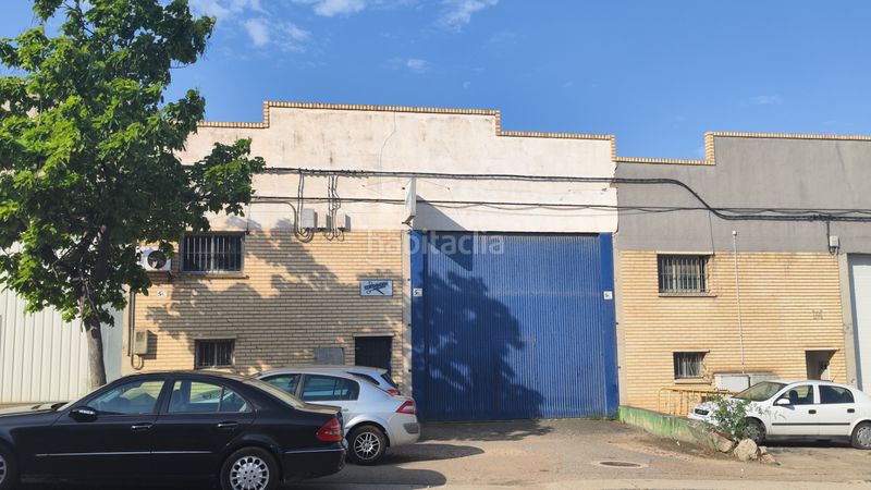 Foto f6bcd110-cc02-45a0-ad8b-9340438cd60d. Location bâtiment à usage industriel dans avenida del rosario 9k dans Cuarte de Huerva