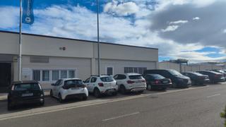 Rent Office space in Calle monte perdido 8. Oficina para profesionales