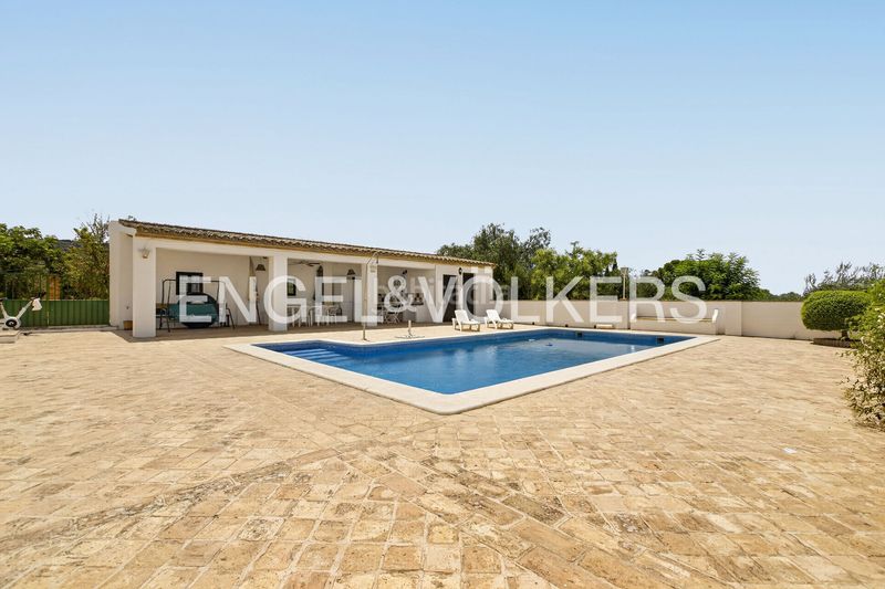 Foto 5a0a47cb-459a-4479-9054-bd990998fb40. Casa amb calefacció piscina a Osuna