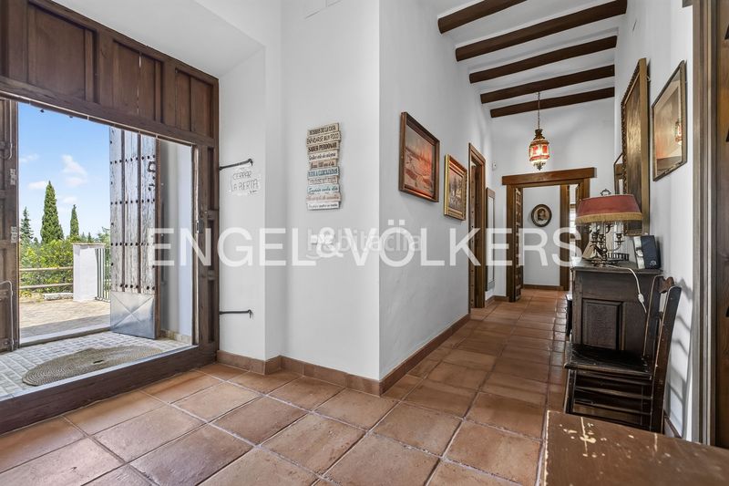 Foto b3a0a71e-9304-4270-af82-8bdfc5f54377. Casa amb calefacció piscina a Osuna