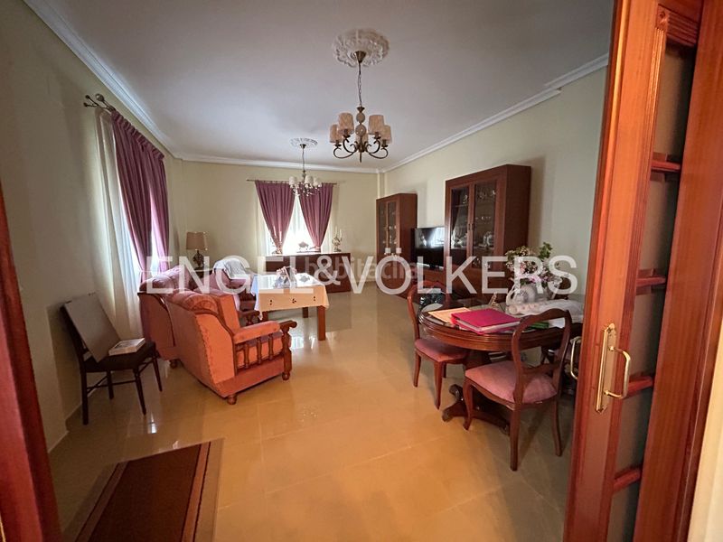 Foto a3da1600-5b62-48fa-966e-7e11362f8b69. Casa amb calefacció aparcament piscina a Las Almenas Tomares