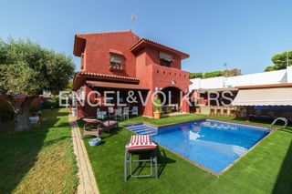 Casa a La Barrosa. Espacio, carácter y estilo de vida junto al mar