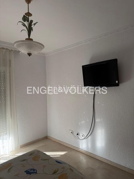 Foto e0be6f04-f5f3-4a48-bbd9-5794eb626027. Lloguer pis amb calefacció aparcament a El Cristo - Cayetano Roldán San Fernando