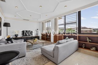 Flat in Bami - La Estrella. Residencia con jardín privado en bami