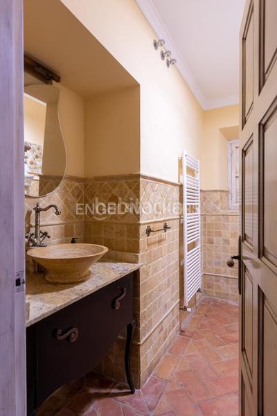 Foto c31213d0-2527-4513-986c-93dd3dabf9ee. Casa con riscaldamento parcheggio piscina in Carmona