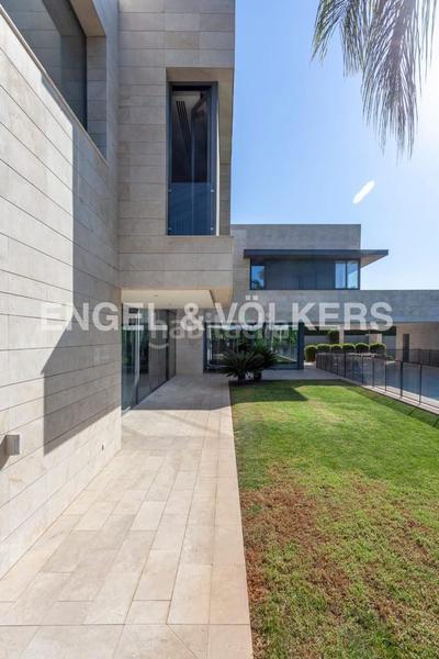 Foto 67f1c714-9f36-4520-9ceb-56fe4c82a638. Casale con riscaldamento parcheggio piscina in La Motilla - Fuente del Rey Dos Hermanas