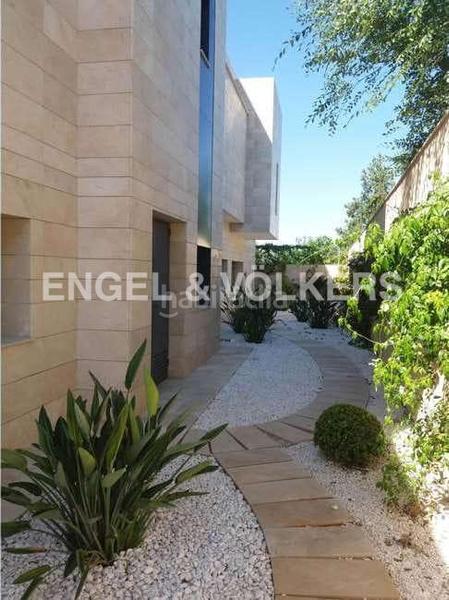 Foto f0382eef-34c0-4aaf-84ab-5db211cc13e4. Casale con riscaldamento parcheggio piscina in La Motilla - Fuente del Rey Dos Hermanas