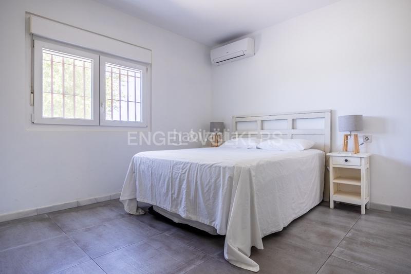 Foto 42cb2c87-707b-4baf-bf88-978a9eab5de0. Masia amb calefacció piscina a Colegio Europa Espartinas