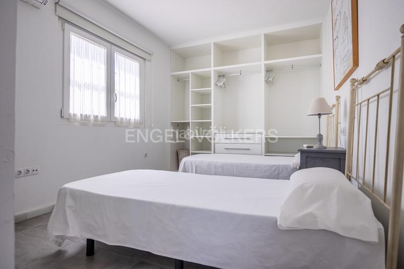 Foto 80071472-86e9-4a99-b1bb-2c64c4b531b9. Masia amb calefacció piscina a Colegio Europa Espartinas