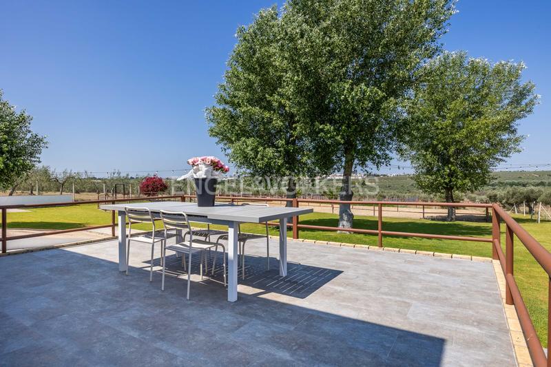 Foto b9bbcf83-8d50-4891-9665-e7226dbcaa57. Masia amb calefacció piscina a Colegio Europa Espartinas